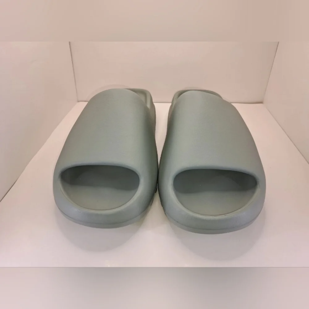 Yeezy brand new